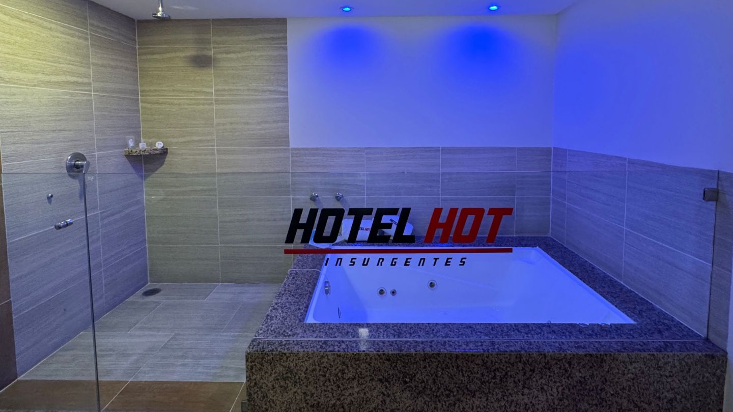 Existen habitaciones de motel con jacuzzi