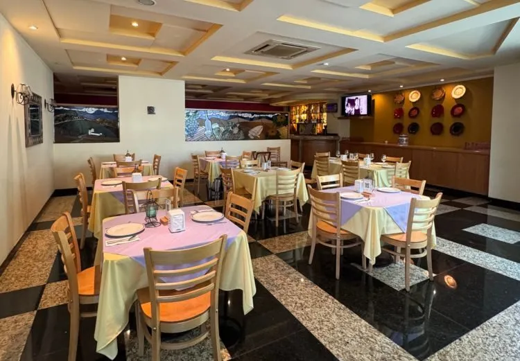 Hotel Hot Plaza Camarones vista 2