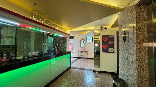 triger gallery_HOT La Villa