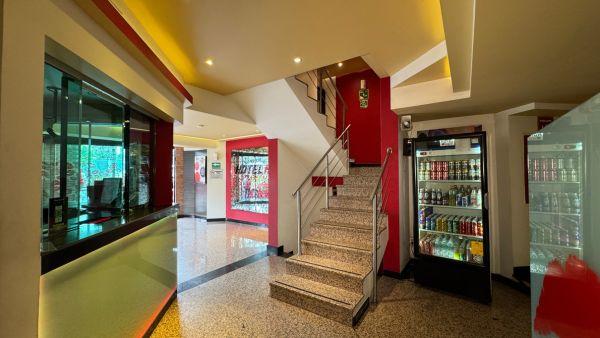 triger gallery_HOT Insurgentes